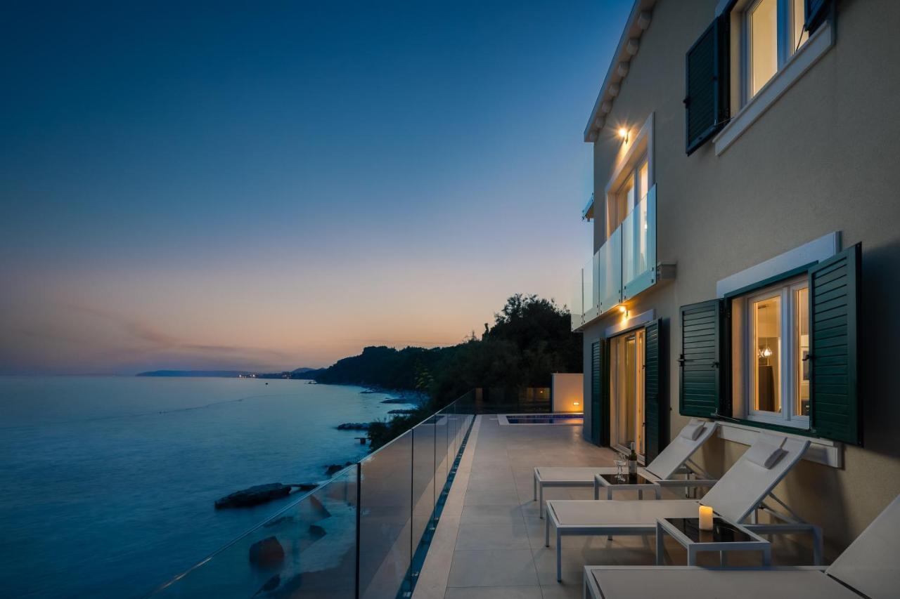 Epetium Beach Villa Split Ngoại thất bức ảnh